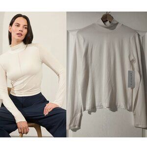 Athleta | Ascent Seamless Merino Blend Turtleneck